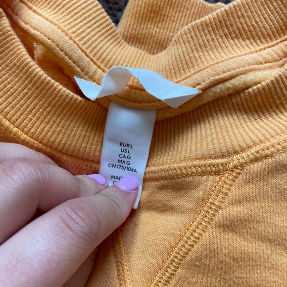 Crewneck - Picture 2 of 2